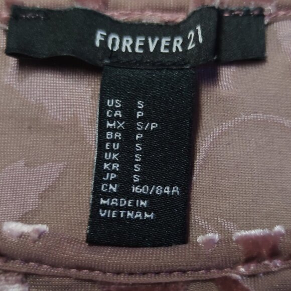 Forever 21 Preppy Embossed Velvet Long Sleeve Bodysuit - Picture 6 of 7